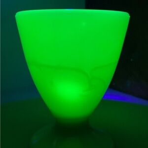 Jadeite Uranium Glass